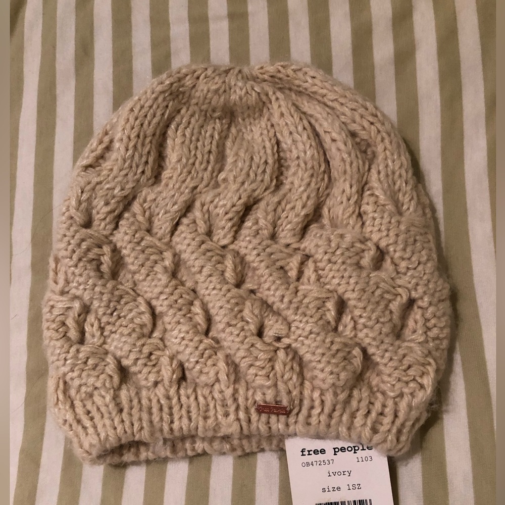 Free People Winter Beanie - Picture 1 of 4